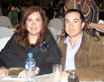  23 de noviembre de 2004
Mayra  y Jose Cordero