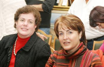 Miren Belausteguigoitia y Carmen López