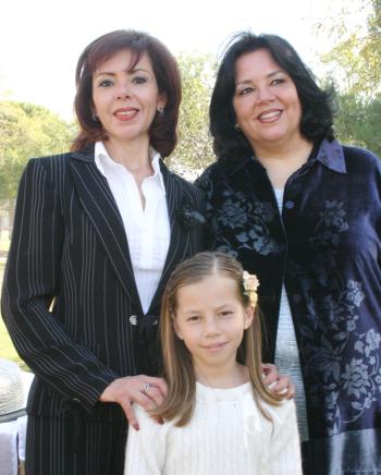 Lupita Quintero de Villalobos, Rebeca Quintero de Mijares y María Luisa Orduña de Quintero.