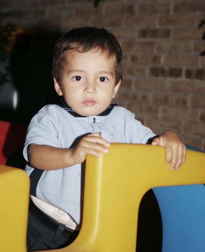 Alejandro Pizarro Vázquez captado el día que cumplió dos años de edad
