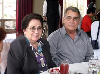 Alfredo González y Frida de González