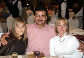 Lety Núñez, Riberto Núñez y Leticia de Núñez