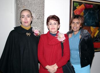 Imelda Ramírez, Alejandro Flores y Julieta Faz