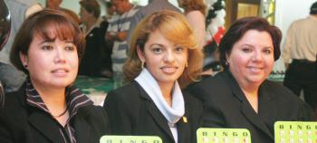Perla Favela, Etheel Rodríguez y Pilar de González