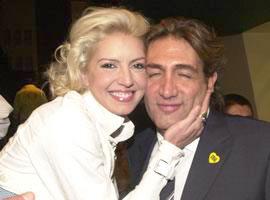 La ex secre de Brozo Isabel Madow consintió a Fabián Lavalle durante la parte inaugural del Teletón.