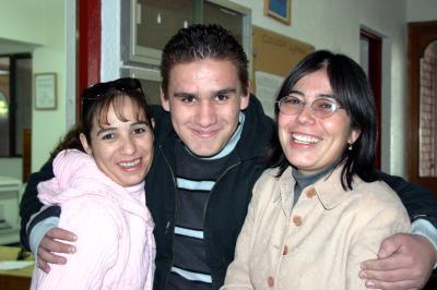 Nelly Díaz, Memo Hamdam y Sandra Díaz.