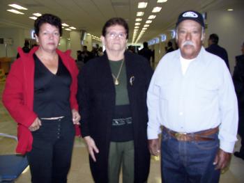 Antonio Torres, Estela Rodríguez e Irma Torres viajaron a San Diego.
