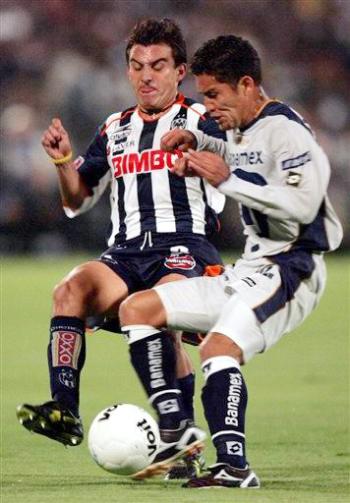 Aunque Miguel Herrera hizo cambios ofensivos para buscar la igualada, sus pupilos jamás hallaron la manera de superar a Sergio Bernal, quien no tuvo que emplearse a fondo como en otras ocasiones porque la mayoría de los remates se fueron desviados.