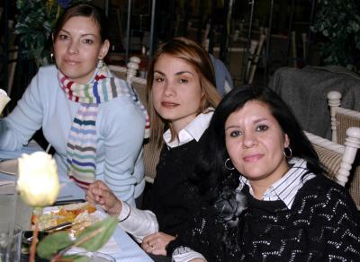 Cecilia Braña, Rafela Verano e Ivone Sarraf .