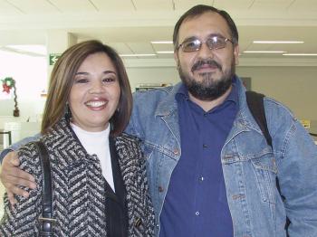 Marina Arvizu Rivas viajó al DF y la despidio Jorge Torres Vargas.