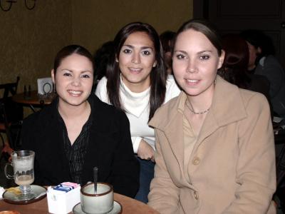 23 de diciembre de 2004

Sabrina de la Fuente, Alicia Valdez y Marina López