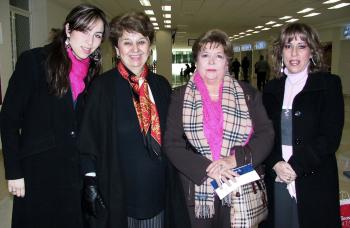 Monica González y Banchis de la Garza viajarón a Milán y Huatulco yfueron despedidas por Pilar Madero y Anabel González.