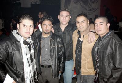 Miguel Vázquez, Antonio Véiz, Joel Eduardo, Miguel Morón y Aldo Alvarado.