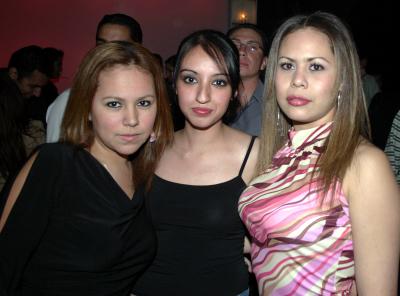Nancy, Mónica y Nallely.