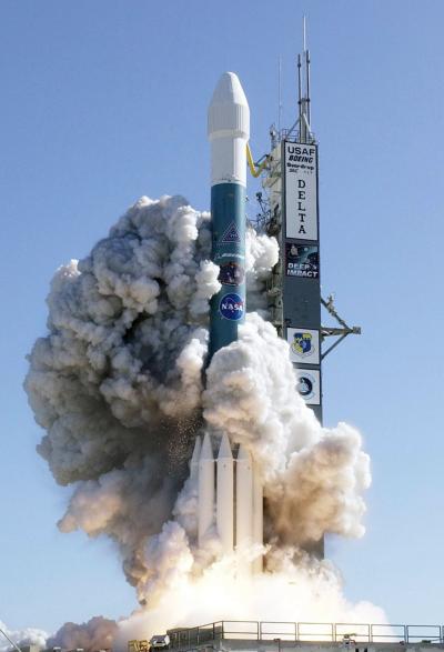 La espectacular colisión, comparada con la detonación de 4.5 toneladas de dinamita, está programada para el próximo 4 de julio, fecha en que Estados Unidos celebra su independencia.