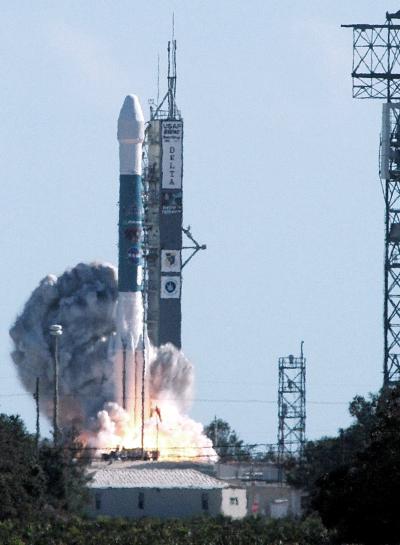 La NASA abrió un nuevo capítulo en la exploración espacial con el lanzamiento de la misión 'Deep Impact', que pretende excavar un enorme cráter en un cometa para descubrir los secretos sobre cómo se formó el Universo.