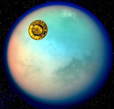 Funcionarios espaciales europeos desplegaron las primeras fotos de Titán, la luna más grande de Saturno.