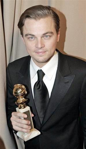 Di Caprio logró ser reconocido como el Mejor Actor de Drama por el file 'El Aviador' y dijo sentirse honrado por este reconocimiento que por vez primera gana por su papel del famoso aviador y director Howard Hughes.