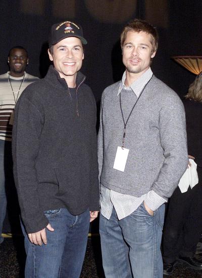 Entre las estrellas que atendían las llamadas telefónicas de personas que comprometían su ayuda en los estudios de NBC Universal en Los Angeles estaban Pitt (der), Cage, Matt Damon, Leonardo DiCaprio, Ben Affleck, Johnny Depp, George Clooney, Tom Selleck y James Caan.