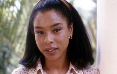 La actriz británica Sophie Okonedo, elegida candidata al Oscar a la Mejor Actriz Secundaria por su papel en la película 'Hotel Rwanda'.