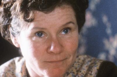 Imelda Staunton, elegida candidata al Oscar a la Mejor Actriz por su papel en 'Vera Drake'.