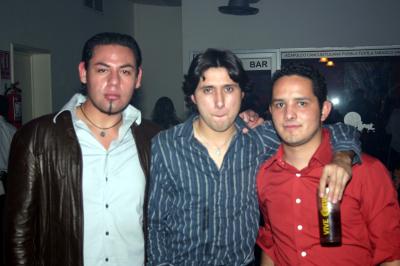 06 de febrero de 2005

Ángel de la Torre, Víctor Cardona y Alejandro Rivera.