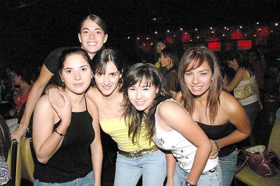 Lily Chapoy, Ana Treviño, Sofía Campillo, Caro Cueto y Lili Maldonado
