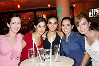 -María, Marisol, Nadia, Sandra y Mónica