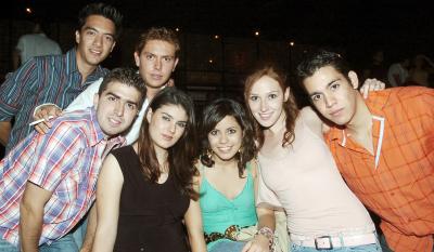 Carlos Zavala, José Escalante, Luis Rodríguez, Marcela García, Eli Mascorro, Alma Dueñes y Roberto Gallegos.