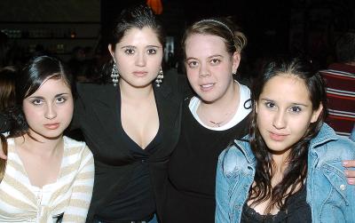 Mariana Berumen, Natalia Herrera, Ale Brambila, y Naville Reina