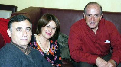 Issac Villanueva, Paquita Cruz de Villanueva y Bernardo Segura Gurza.