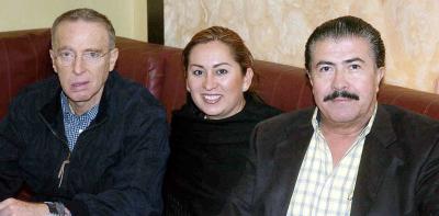 Armando Martín Soberón, Any y Hugo de la Mora.