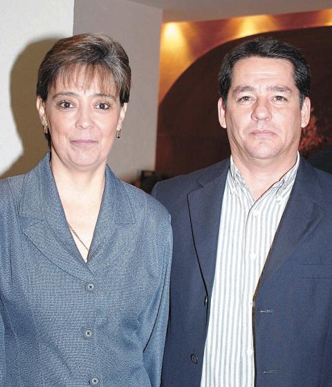 UN GRAN CONCIERTO

Sergio R. Gutiérrez y Claudia de Gutiérrez.