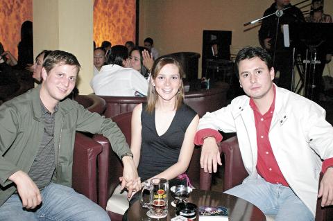 Diana Valdez, Gunther Rodríguez y Héctor Iván González