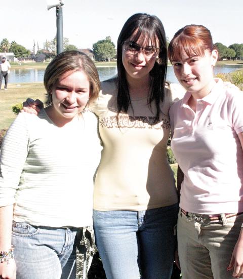Ángela Navarro, Daniela Martínez y Alejandra Villarreal