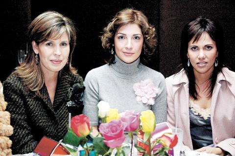 Martha Leal de Barrios, Lula Correa de Gómez y Liliana Martínez de Cabranes