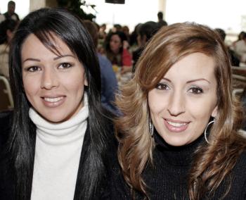 Gina de Maturino y Mónica de Pérez.