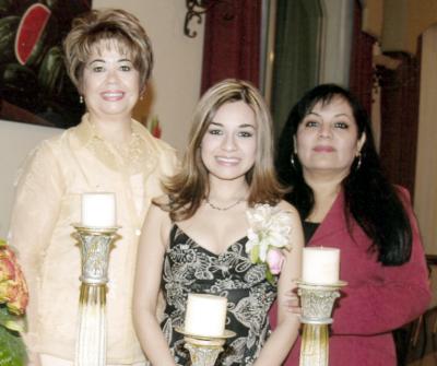 16 de febrero de 2005

 Sra. Lupita Valadez de Lara y Sra. Elsa Márquez de Castañeda organizadoras del festejo pre nupcial de Alejandra Castañeda Márquez.