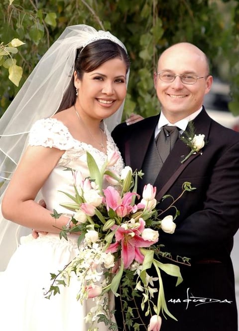 Sr. Richard Steven Ohrt y Srita. Miriam Gabriela Cepeda Rubio recibieron la bendición nupcial en la parroquia de La Inmaculada Concepción, el viernes 17 de diciembre de 2004.

Estudio : Maqueda