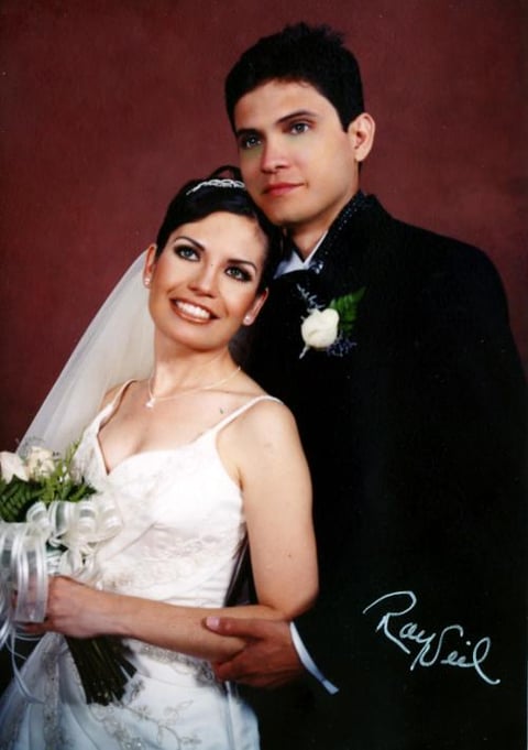 Ing. Epifanio Gómez Villarreal e Ing. María Olivia  Fernández Medinaveitia contrajeron matrimonio  religioso en la iglesia de la Divina Providencia, el sábado dos de octubre de 2004.

Estudio : Ray Sail
