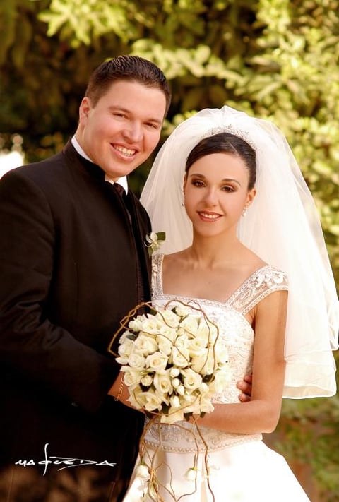 Sr. Roque Javier Márquez Santelices  y Srita. María Isabel  Garza Coss recibieron la  bendición  nupcial en la parroquia de San Pedro Apóstol,  el sábado 18 de diciembre de 2004.

Estudio : Maqueda