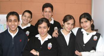 Alejandro Carmona, Santiago Valdés, César Becerra, Valeria García, Mariana Sánchez y Marcela Martínez.