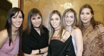 Susana Romero, Susana Villanueva, Mayela Alcalá, Tania Martos y Karla Villanueva.