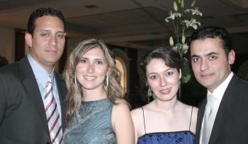 César Pérez, Mónica de Pérez, Margarita Hernández y Kike Mery.