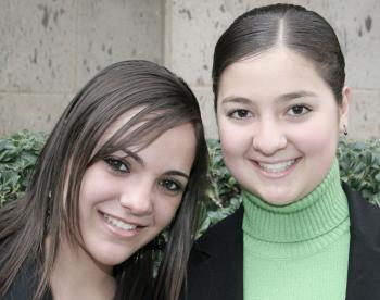 Pamela Torres y Mary Carmen Fernández