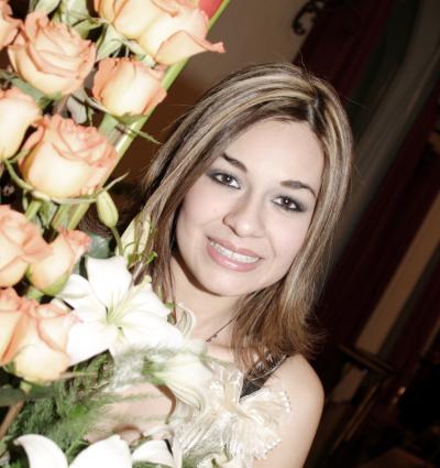 Alejandra Castañeda Márquez contraerá matrimonio el próximo cinco de marzo con Héctor Javier Lara Valadez