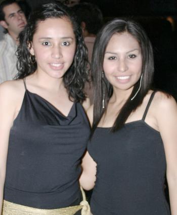 Brenda González y Esther Bustamante.