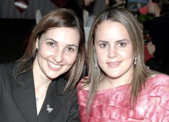 Mariana de Portilla y Brenda de Villalobos.