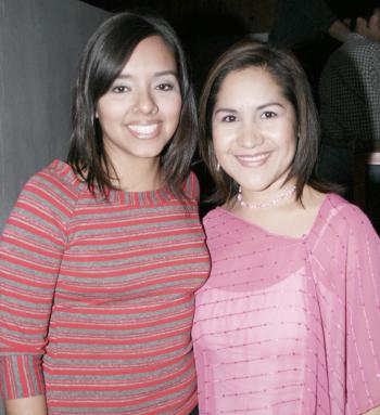 Joanna de la Cruz y Rocío Rivera.