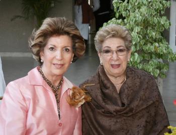 Josie Iriate y Amelia Boehringer.
